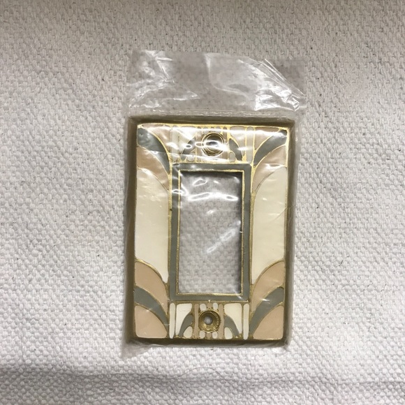 Anthropologie Outlet Cover - Picture 2 of 2